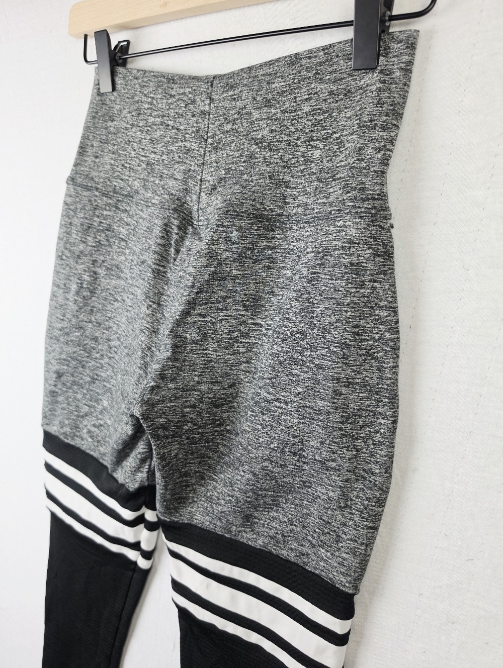 Bombshell Sportswear Leggings Thigh High Sock Gray Spacedye Black size M - Picture 7 of 13